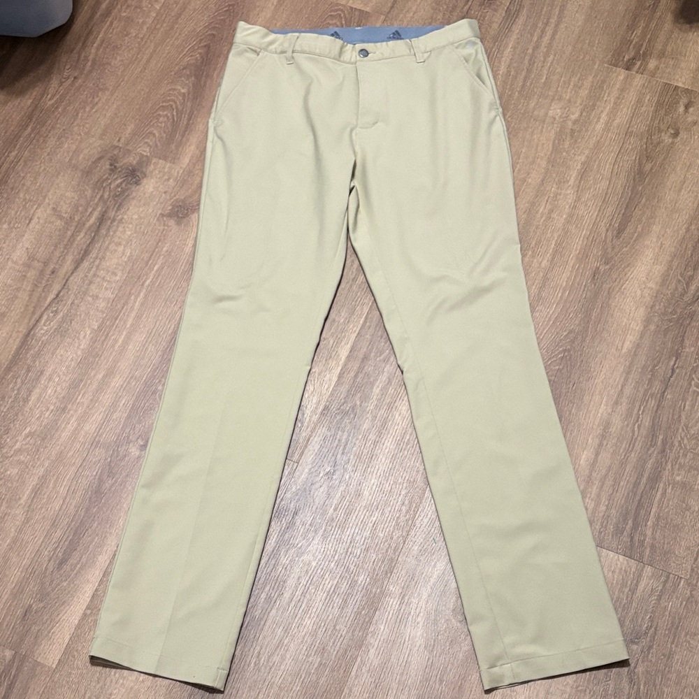 ADIDAS Golf Pants Men's 32 X 34 Shirt Grippers Flat Front Microfiber Khaki